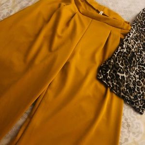 IB New Mustard Wide leg pants with comfy pockets